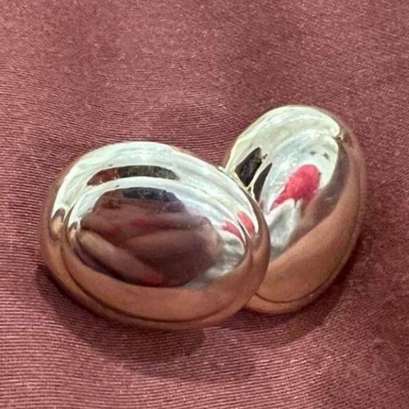 Vintage Earrings - Picture 2 of 4